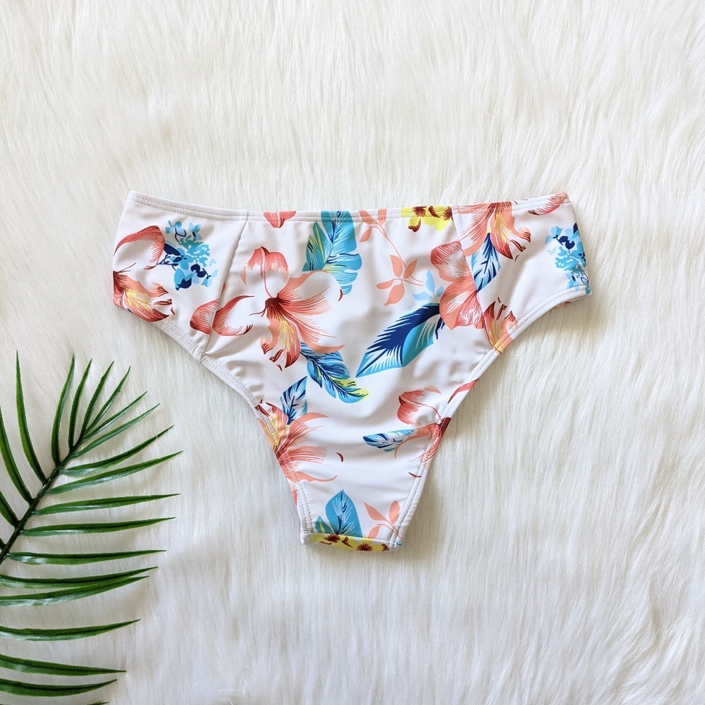 Tropical floral high waist bikini bottom - Picture 4 of 5